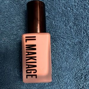 IL MAKIAGE Woke Up Like This foundation and Primer